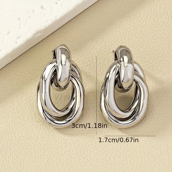 Wicked Silk Elegant Classy Chic Gold OR Silver Chain Linked Earrings - Picture 5 of 6